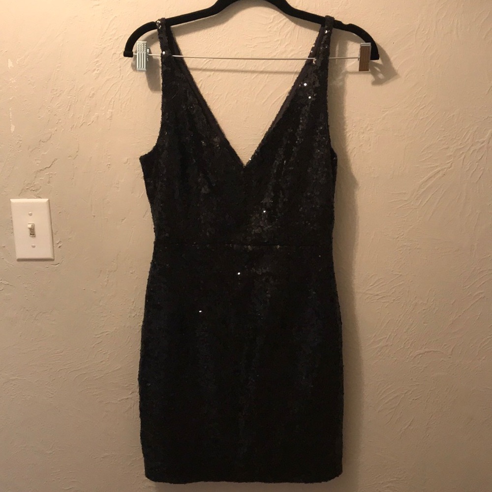 Black sequin party dress!
